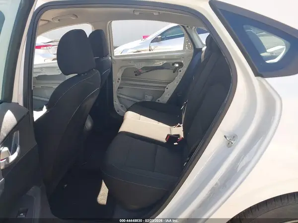 3KPF24AD8KE093423 2019 KIA FORTE - Image 8