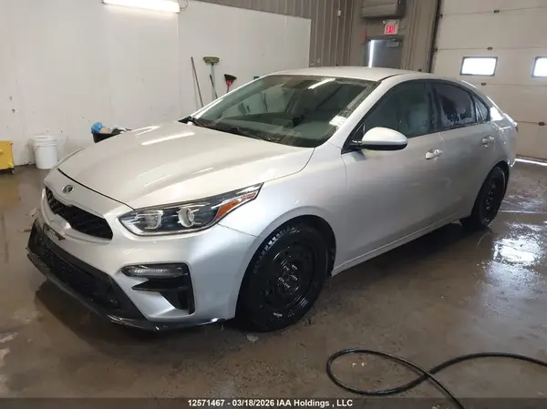 3KPF24AD8KE093809 2019 KIA FORTE - Image 2