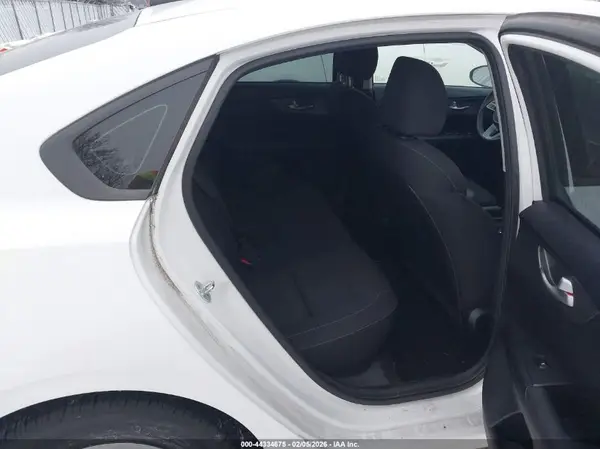 3KPF24AD8KE095429 2019 KIA FORTE - Image 8