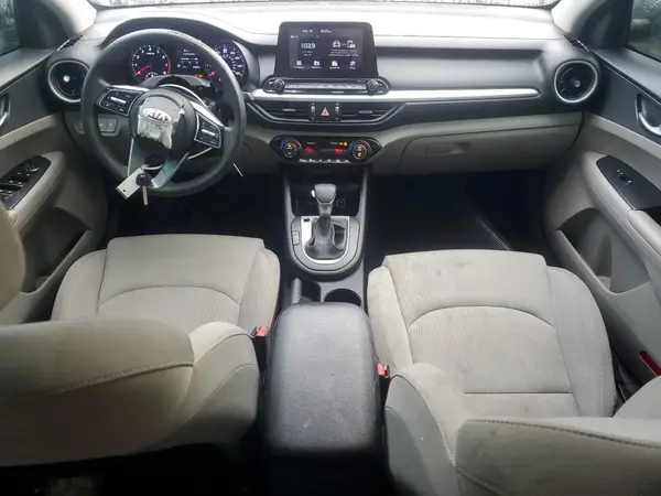 3KPF24AD8KE096094 2019 KIA FORTE - Image 8