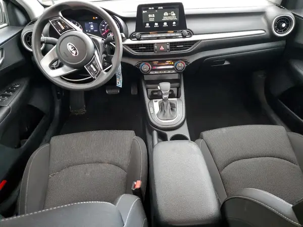 3KPF24AD8KE098721 2019 KIA FORTE - Image 8