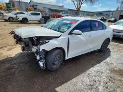 3KPF24AD8KE099822 2019 KIA FORTE