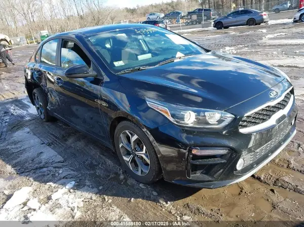 3KPF24AD8KE102623 2019 KIA FORTE - Image 1