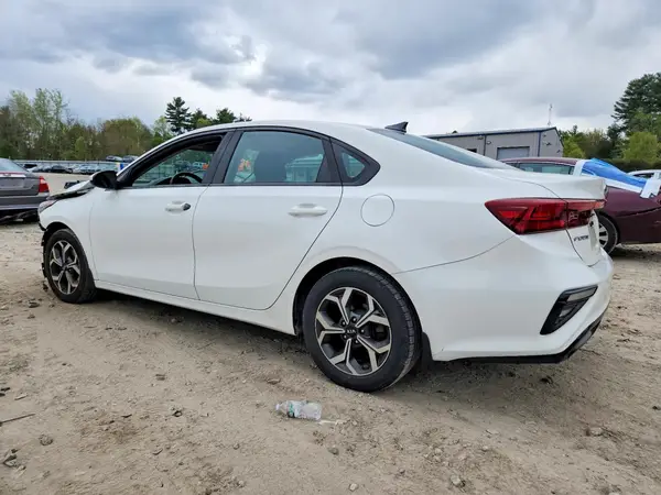 3KPF24AD8KE103206 2019 KIA FORTE - Image 2