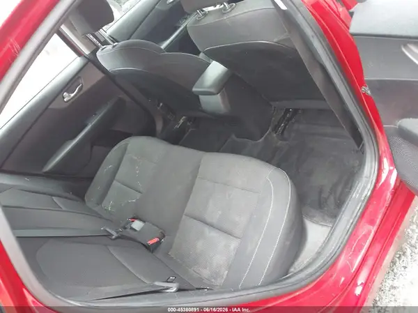 3KPF24AD8KE105022 2019 KIA FORTE - Image 8