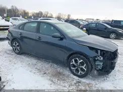3KPF24AD8KE105599 2019 KIA FORTE