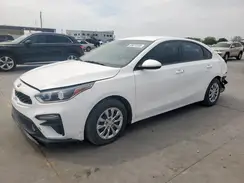 3KPF24AD8KE106798 2019 KIA FORTE