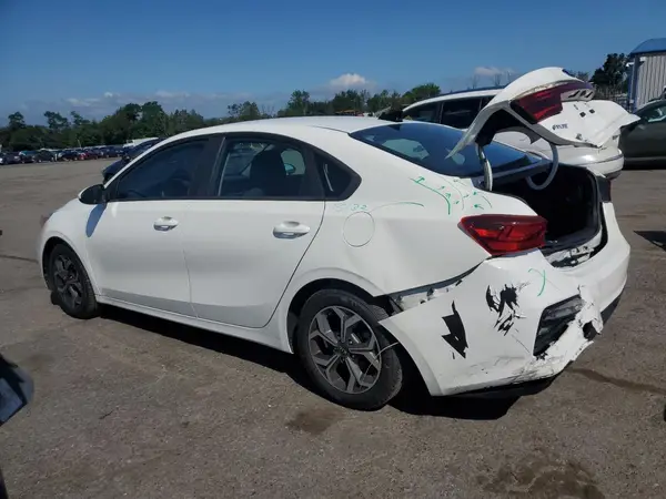 3KPF24AD8KE108552 2019 KIA FORTE - Image 2