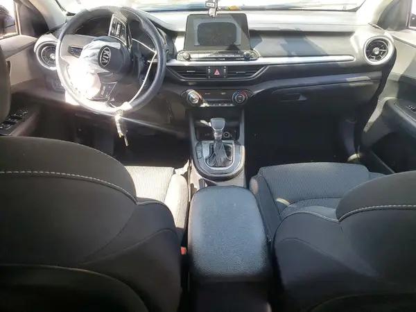 3KPF24AD8KE109118 2019 KIA FORTE - Image 8