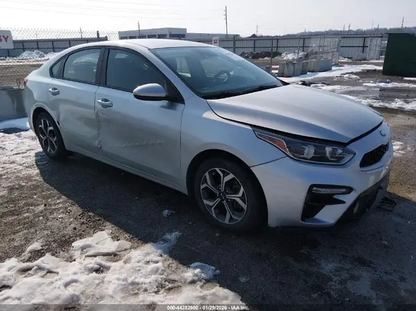 3KPF24AD8KE109331 2019 KIA FORTE - Image 1