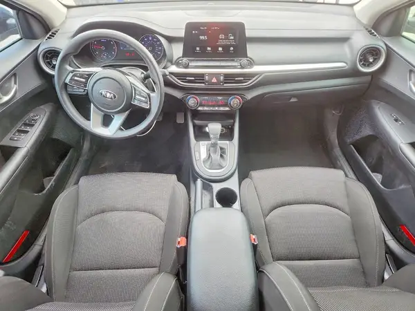 3KPF24AD8KE110592 2019 KIA FORTE - Image 8
