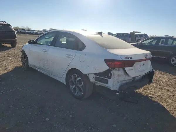 3KPF24AD8KE112522 2019 KIA FORTE - Image 2