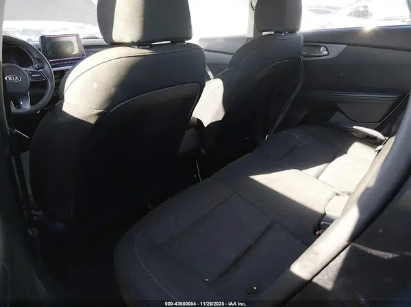 3KPF24AD8KE112844 2019 KIA FORTE - Image 8