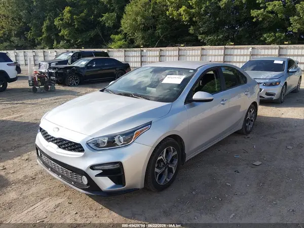 3KPF24AD8KE113170 2019 KIA FORTE - Image 2