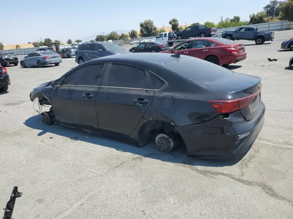 3KPF24AD8KE118501 2019 KIA FORTE - Image 2