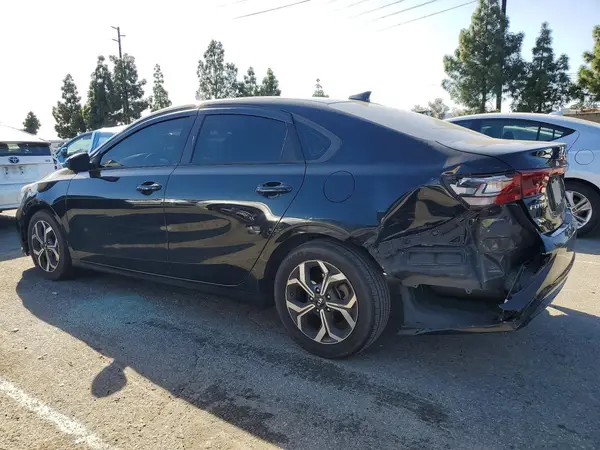 3KPF24AD8KE118692 2019 KIA FORTE - Image 2
