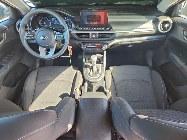 3KPF24AD8KE119566 2019 KIA FORTE - Image 8