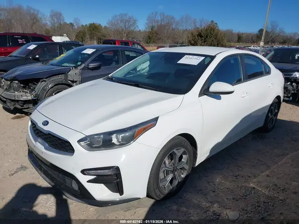 3KPF24AD8KE119762 2019 KIA FORTE - Image 2