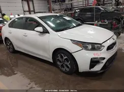 3KPF24AD8KE121155 2019 KIA FORTE