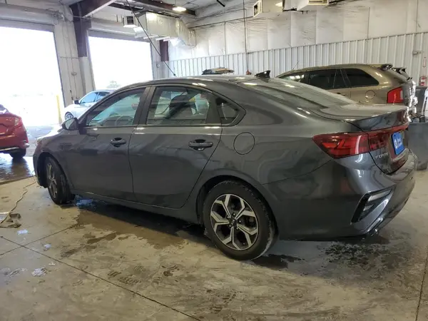 3KPF24AD8KE121527 2019 KIA FORTE - Image 2