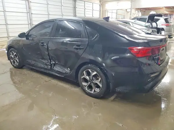 3KPF24AD8KE130356 2019 KIA FORTE - Image 2
