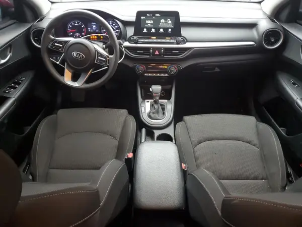 3KPF24AD8KE131684 2019 KIA FORTE - Image 8