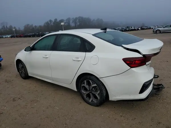 3KPF24AD8KE131717 2019 KIA FORTE - Image 2