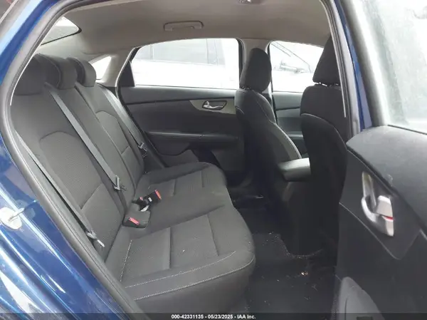 3KPF24AD8KE132186 2019 KIA FORTE - Image 8