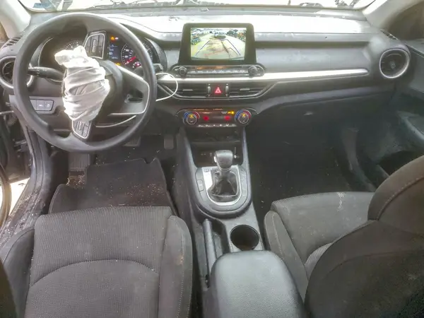 3KPF24AD8KE134746 2019 KIA FORTE - Image 8