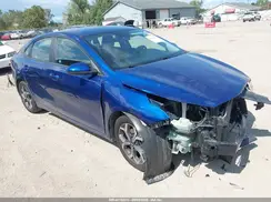 3KPF24AD8KE135492 2019 KIA FORTE
