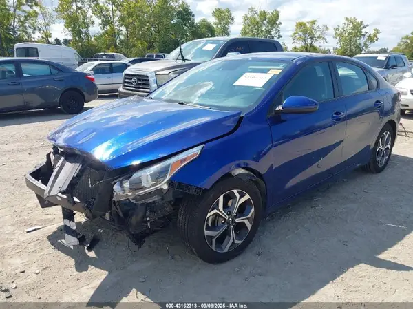 3KPF24AD8KE135492 2019 KIA FORTE - Image 2
