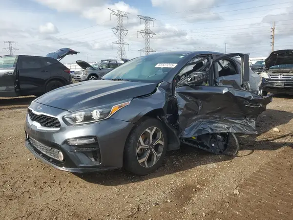 3KPF24AD8KE135590 2019 KIA FORTE - Image 1