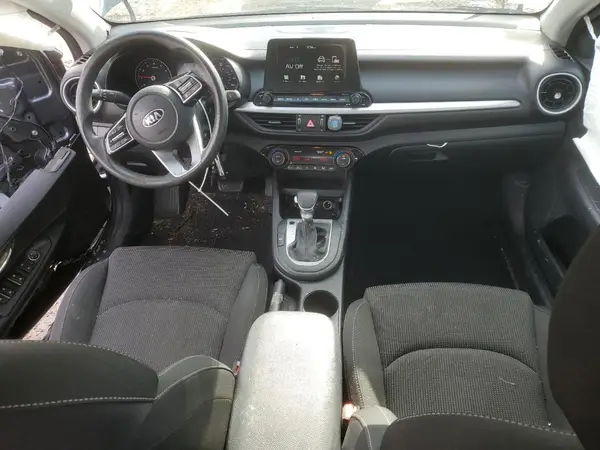 3KPF24AD8KE135590 2019 KIA FORTE - Image 8