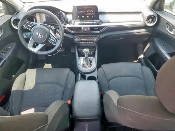 3KPF24AD8KE138523 2019 KIA FORTE - Image 8