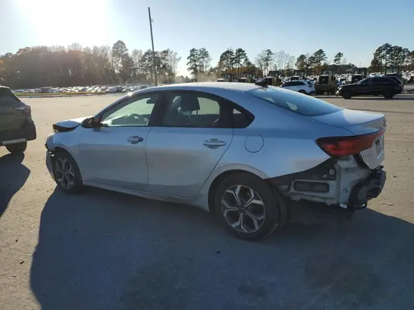 3KPF24AD8LE141438 2020 KIA FORTE - Image 2