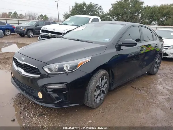 3KPF24AD8LE155534 2020 KIA FORTE - Image 2