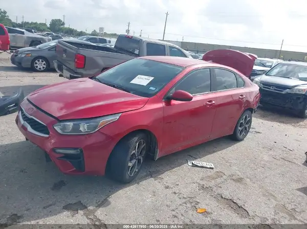 3KPF24AD8LE155565 2020 KIA FORTE - Image 2