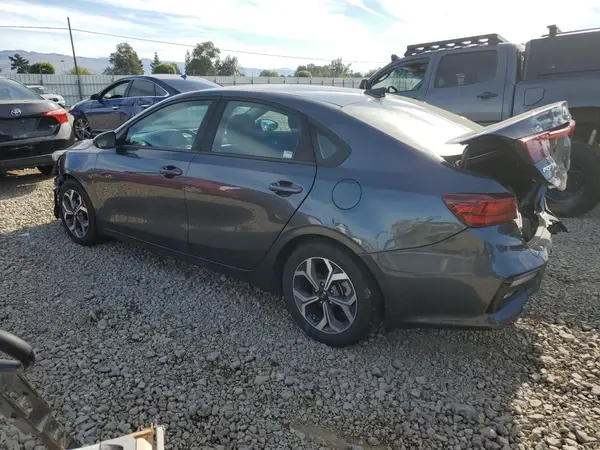 3KPF24AD8LE156408 2020 KIA FORTE - Image 2