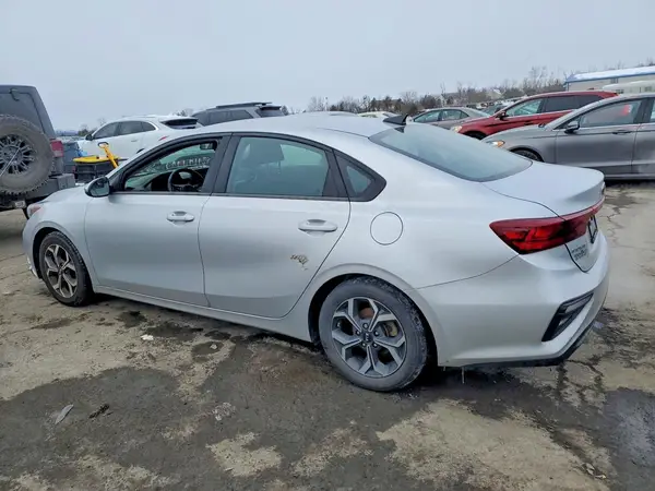 3KPF24AD8LE156988 2020 KIA FORTE - Image 2