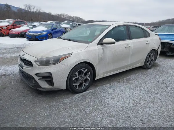 3KPF24AD8LE164251 2020 KIA FORTE - Image 2