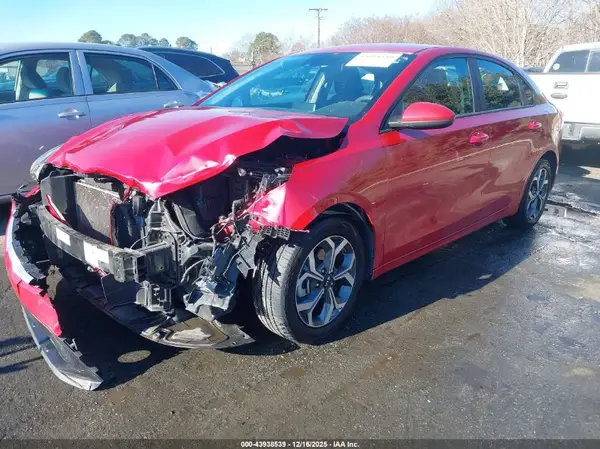 3KPF24AD8LE169708 2020 KIA FORTE - Image 2