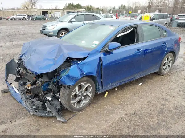 3KPF24AD8LE173578 2020 KIA FORTE - Image 2