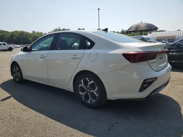 3KPF24AD8LE174245 2020 KIA FORTE - Image 2