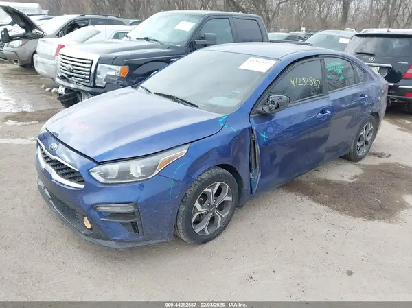 3KPF24AD8LE175248 2020 KIA FORTE - Image 2