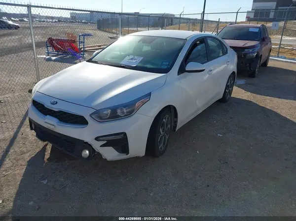3KPF24AD8LE176707 2020 KIA FORTE - Image 2