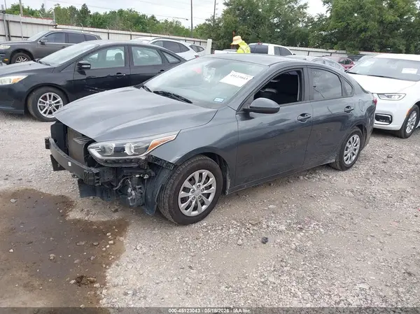 3KPF24AD8LE181549 2020 KIA FORTE - Image 2