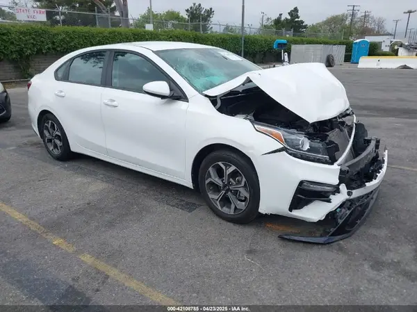 3KPF24AD8LE185214 2020 KIA FORTE - Image 1