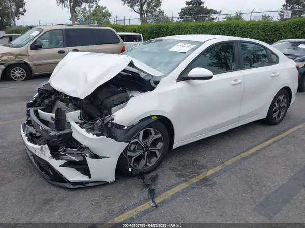 3KPF24AD8LE185214 2020 KIA FORTE - Image 2