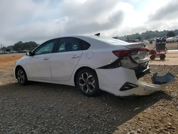 3KPF24AD8LE185486 2020 KIA FORTE - Image 2