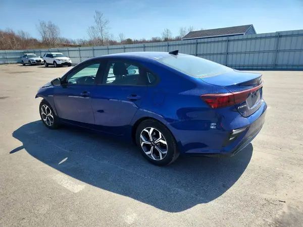 3KPF24AD8LE185701 2020 KIA FORTE - Image 2